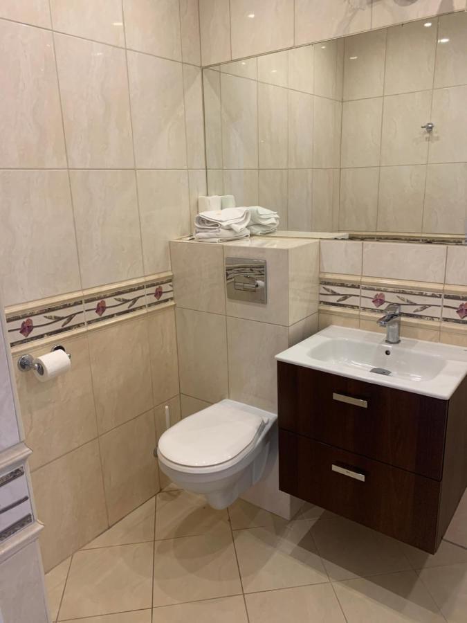 Hotel Diament Rawicz Esterno foto