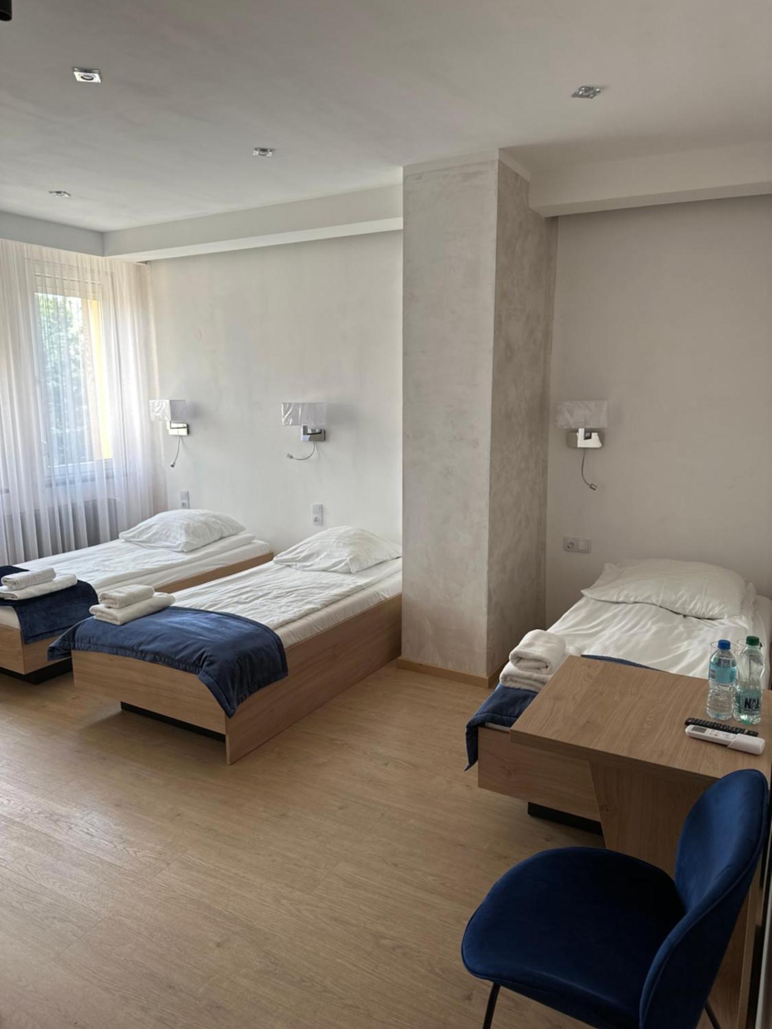 Hotel Diament Rawicz Esterno foto